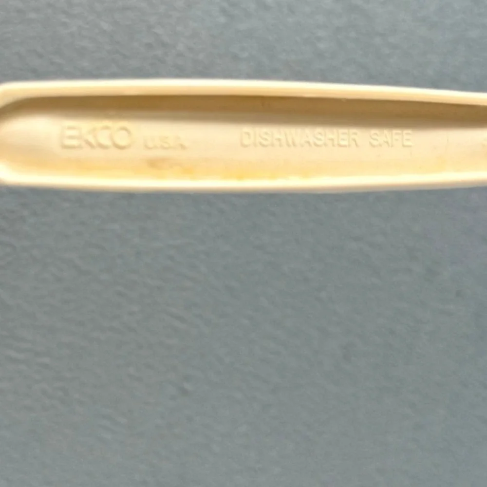 Vintage EKCO USA Nylon Soup Ladle Cream Kitchen Utensil 70s‎ Dishwasher Safe